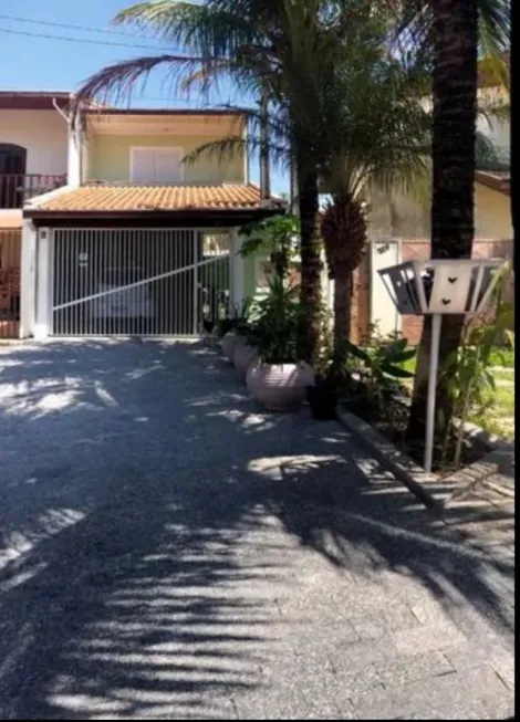 Alugar Casas / Padrão em São José dos Campos. apenas R$ 560.000,00